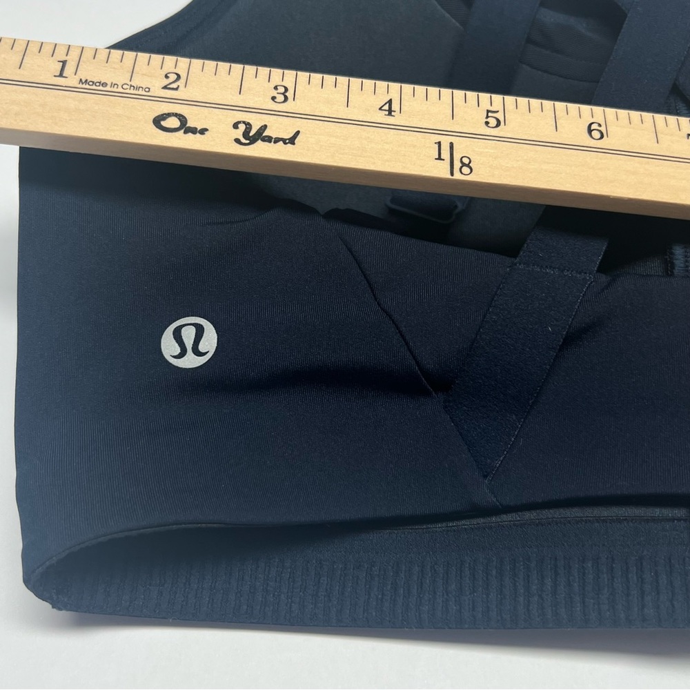 LULULEMON Dark Navy Zip Front Sports Bra Strappy Back Medium Support No Size Tag - Picture 10 of 16